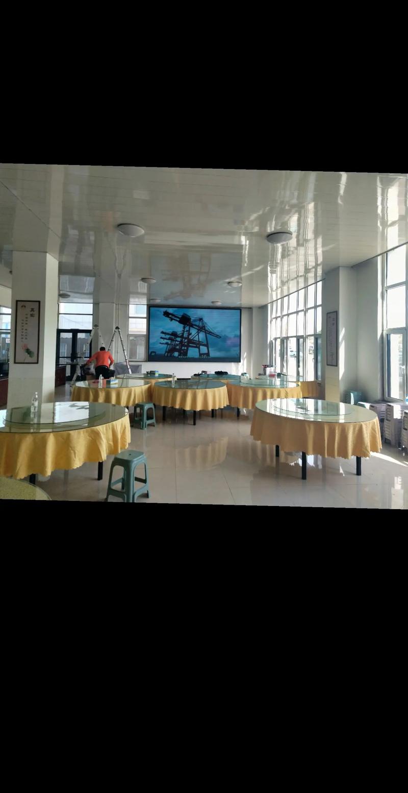 明德學院食堂大屏LED顯示屏安裝項目圓滿完工